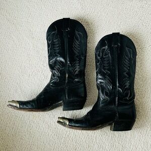 Black vintage cowboy boots with steel tips, size 10.